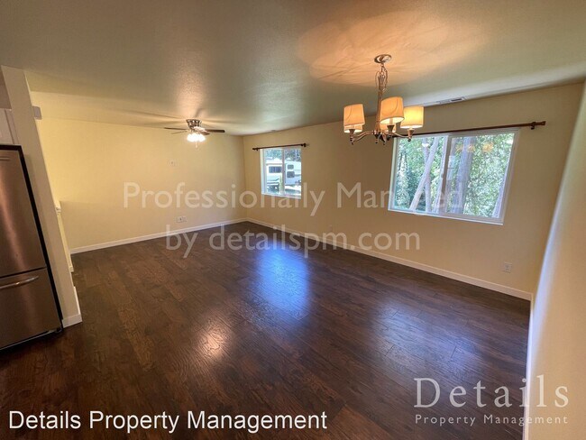 Foto del edificio - 3 br, 2.5 bath House - 2382 Martin Ave E