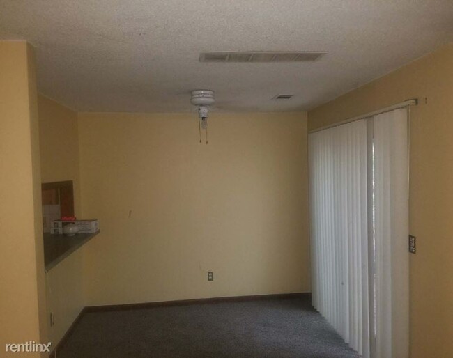 Building Photo - 4110 Hawthorne Cir