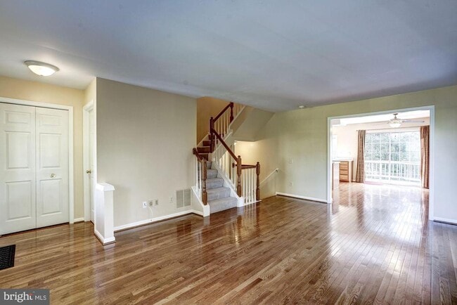 Building Photo - 43315 Parlor Square