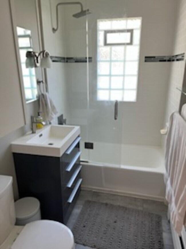 Foto del edificio - 3335 Fillmore St NE