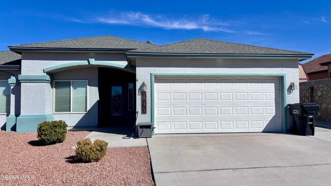 Building Photo - 833 Gold Beach Dr