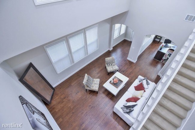 Building Photo - 2731 Valley Oak Loop