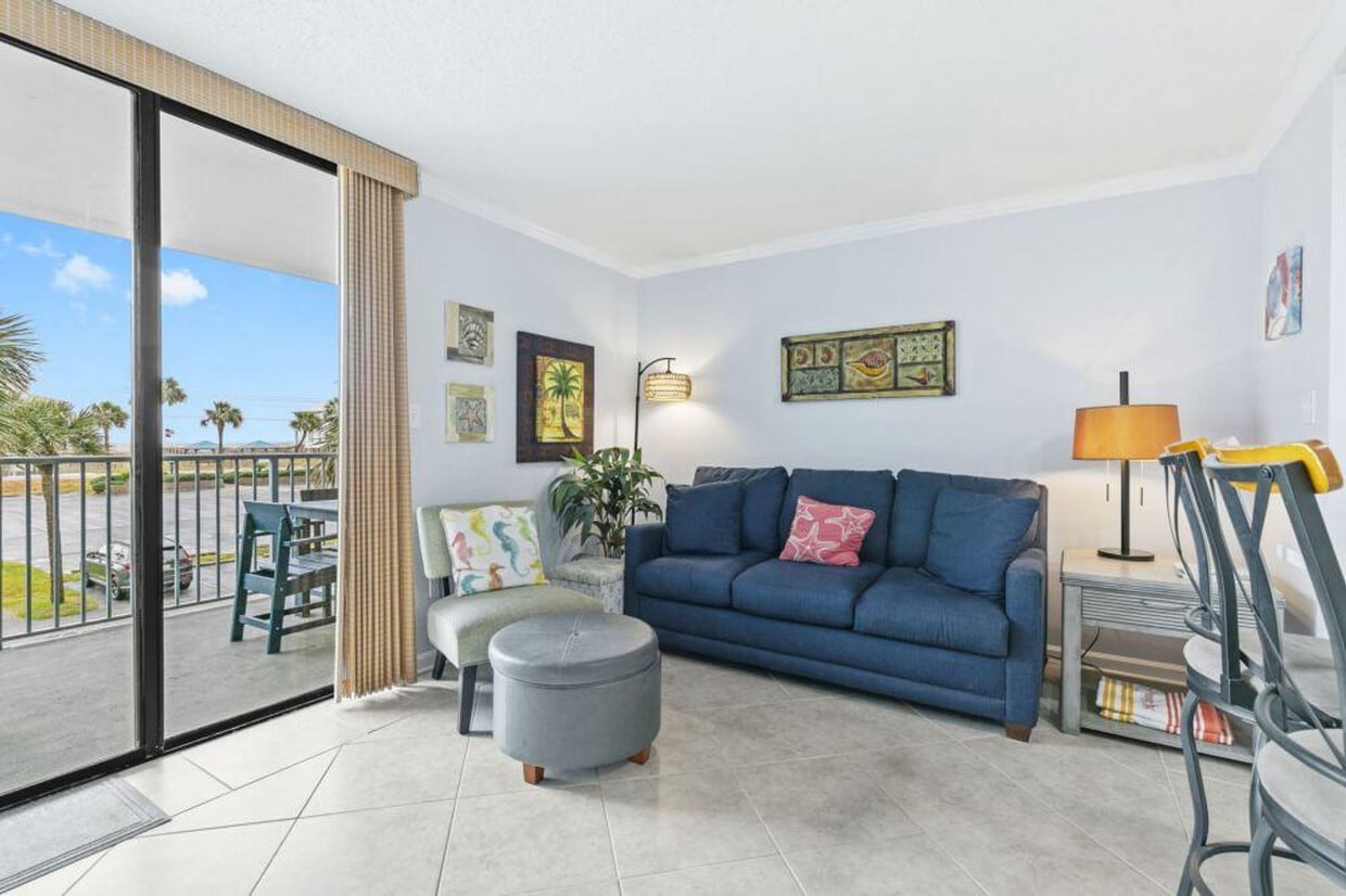 Primary Photo - 1832 W Beach Blvd