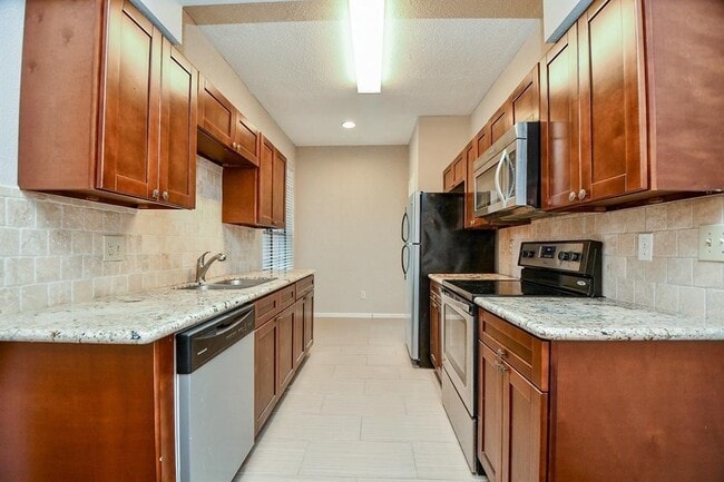 Foto del edificio - 2255 Braeswood Park Dr