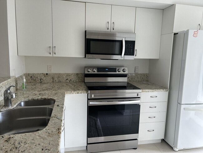 Foto del edificio - 2371 SW 15th St