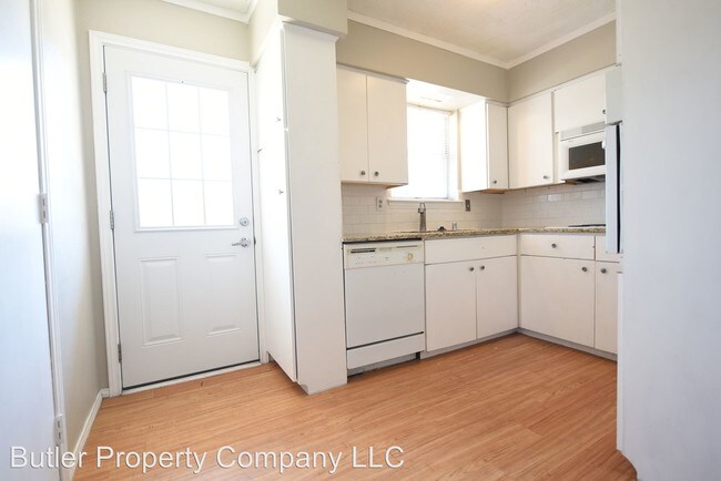 Foto del edificio - 2 br, 2 bath House - 5819 Sandhurst Ln #D