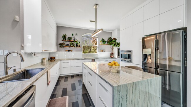 Building Photo - 4552 Crosstimber Dr