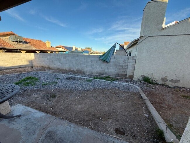 Foto del edificio - Wonderful 3 Bedroom, 2 Story Home near Summerlin!