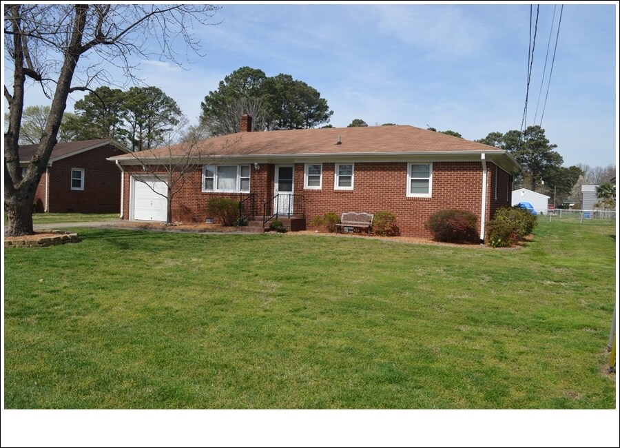 Primary Photo - 908 Gould Ave