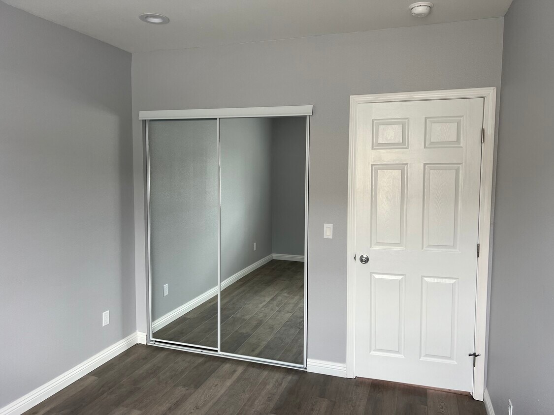 Foto principal - 6164 Kingman Ave