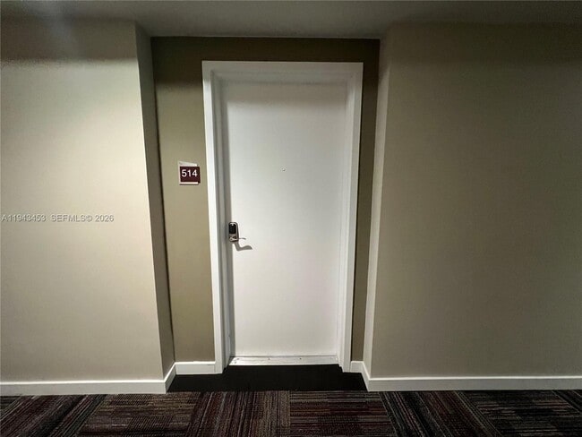 Foto del edificio - 7825 NW 107th Ave