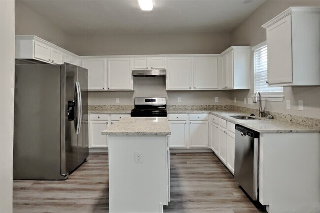 Foto del edificio - 3602 Windlewood Dr