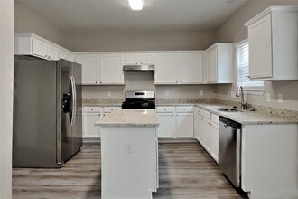 Building Photo - 3602 Windlewood Dr