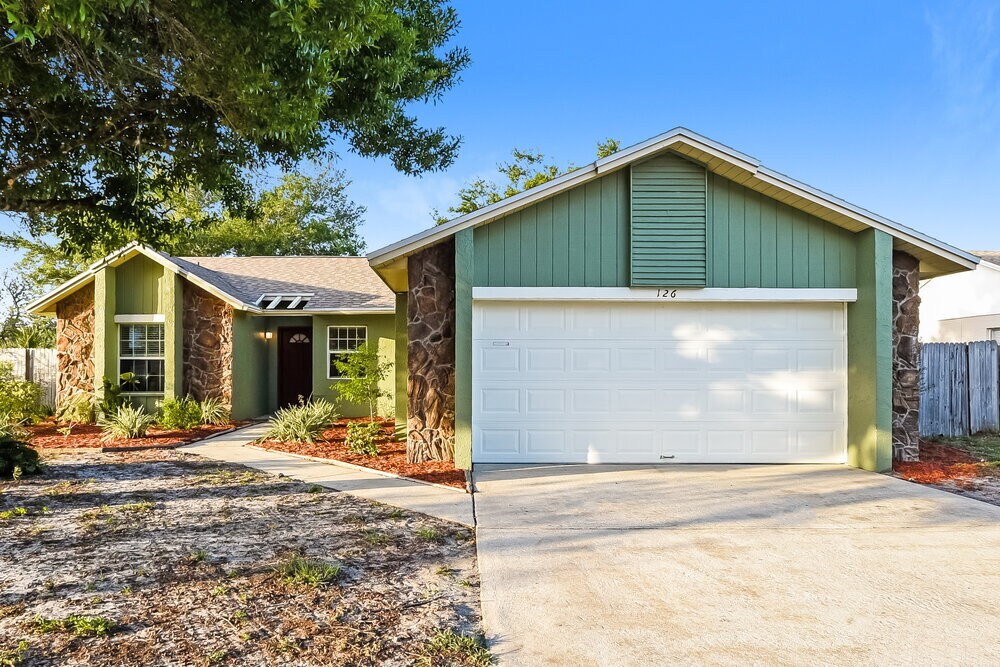 Foto principal - 126 Grovewood Ave