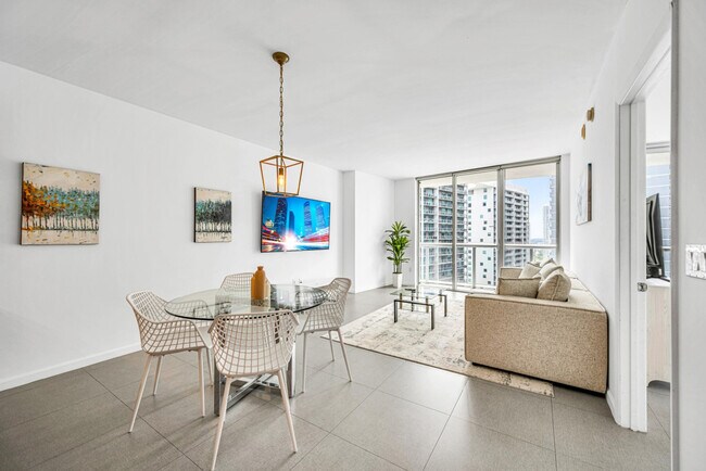 Foto del edificio - 485 Brickell Ave