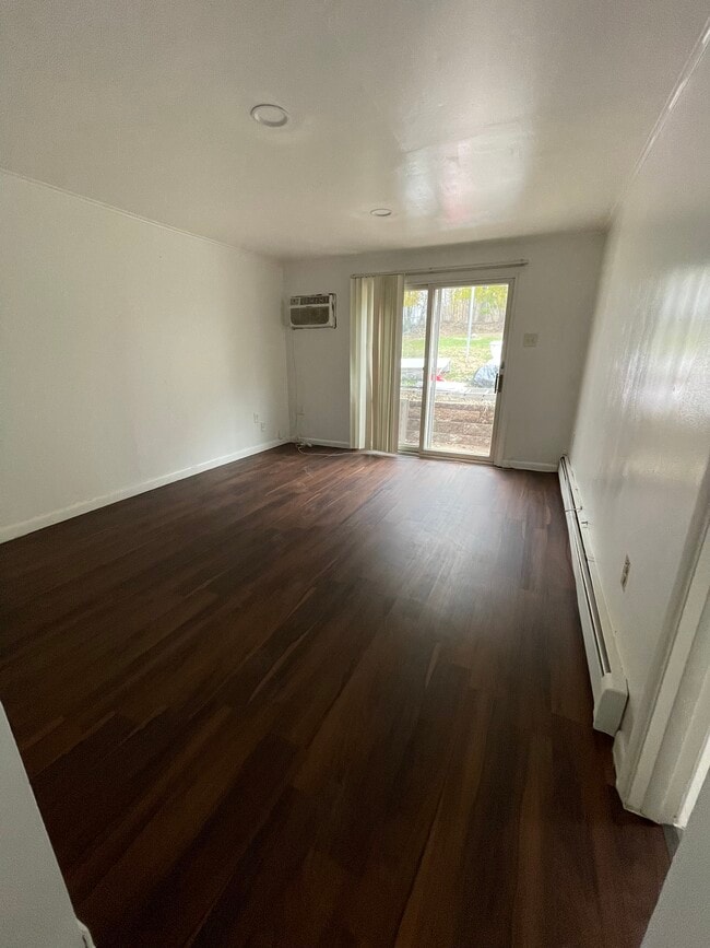 Living Room - 61 Rockland Ave
