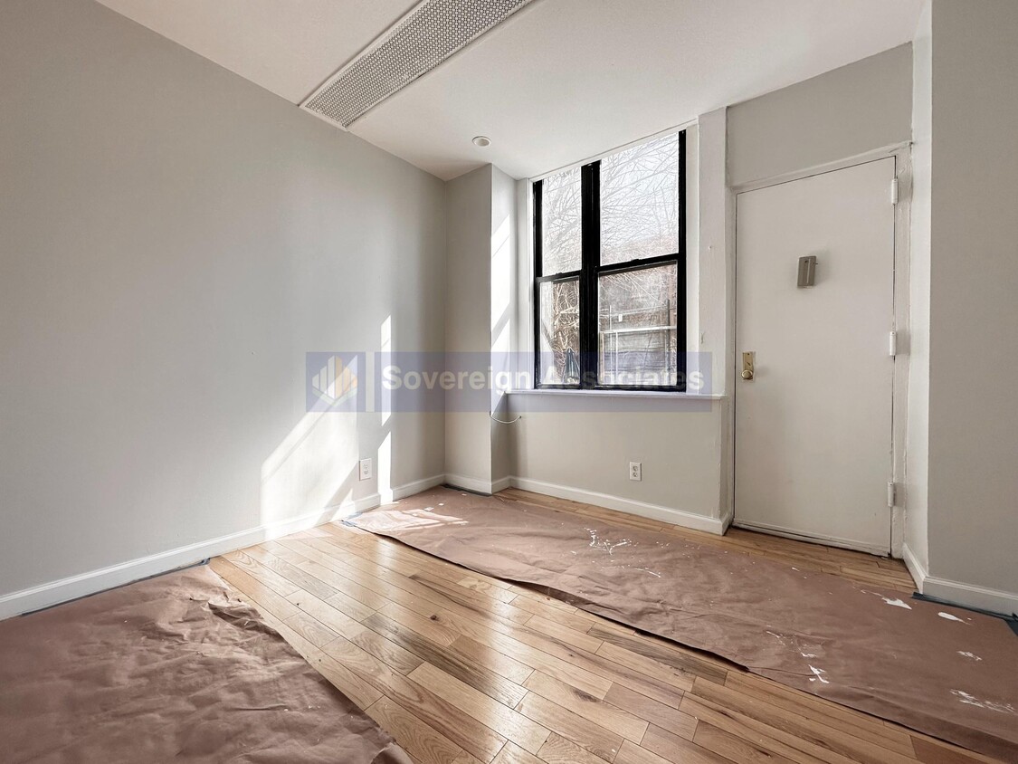 Primary Photo - 17 Vermilyea Avenue