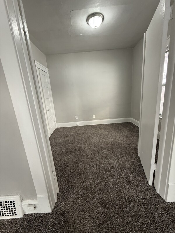 Foto del edificio - 12519 Forest Ave