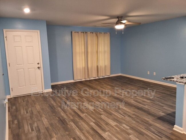 Building Photo - 101 Kestrel Ct