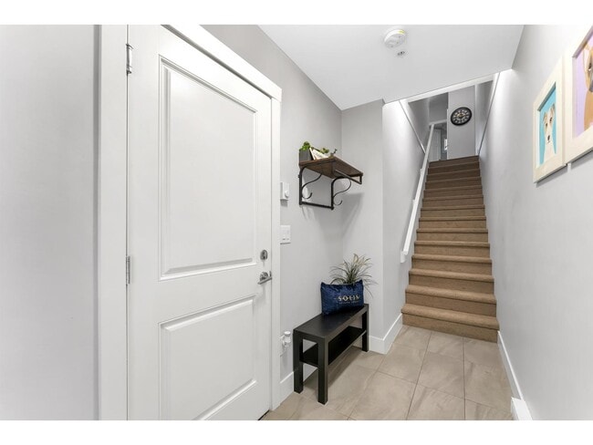 Building Photo - 20860-20876 76 Ave