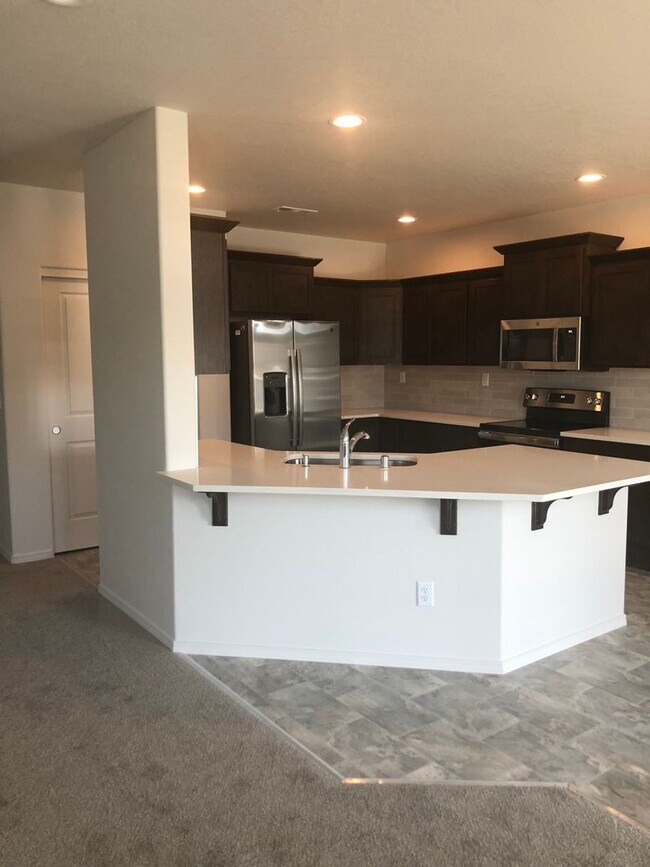 Foto del edificio - 1/2 Off Deposit!! 3 Bed Home for Rent!