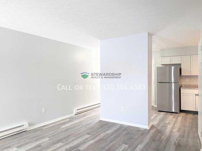 Foto del edificio - 311 Engadine Ct