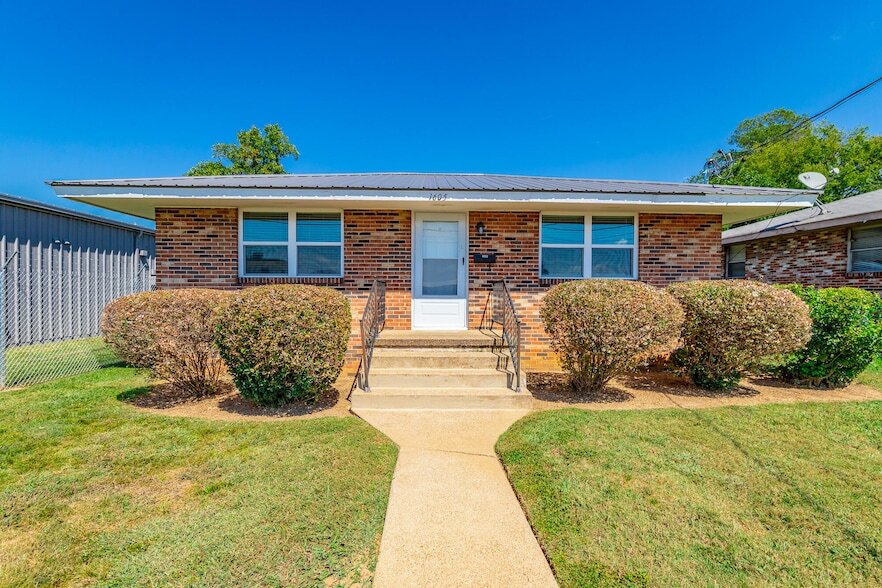 Foto principal - 1605 Foust St