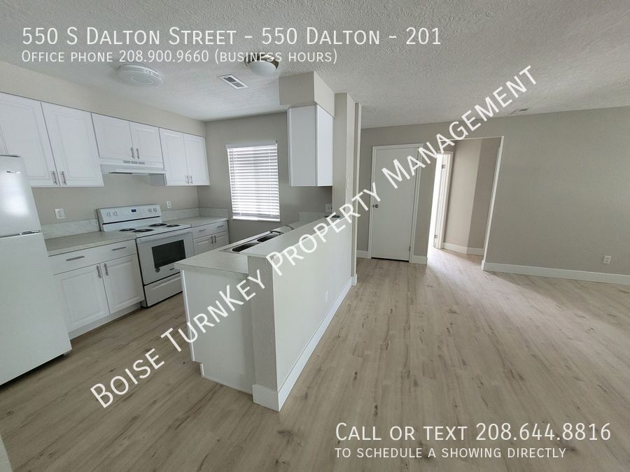 Primary Photo - 550 S Dalton Ln