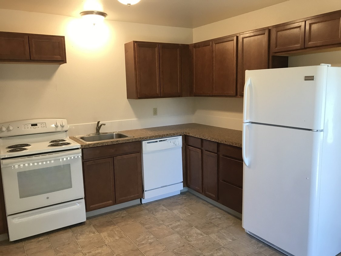 Building Photo - PLEASANT HILL APARTMENTS