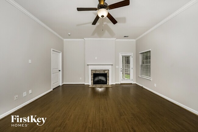Foto del edificio - 3104 Rosewalk Dr
