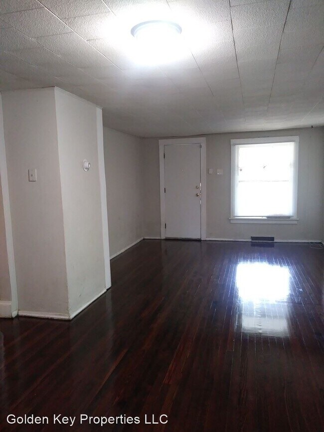 Building Photo - 3 br, 1 bath House - 5736 E 6th Ave