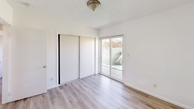 Foto del edificio - 1481 E Jacinto View Rd