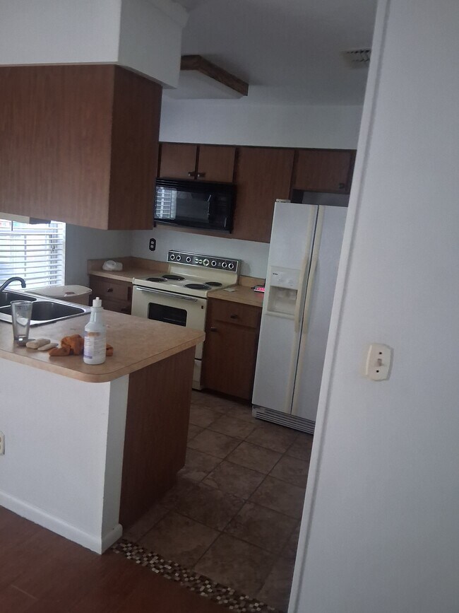 Foto del edificio - 2602 NE 23rd Ave