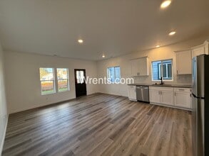 Building Photo - 3710 E Liberty Ave