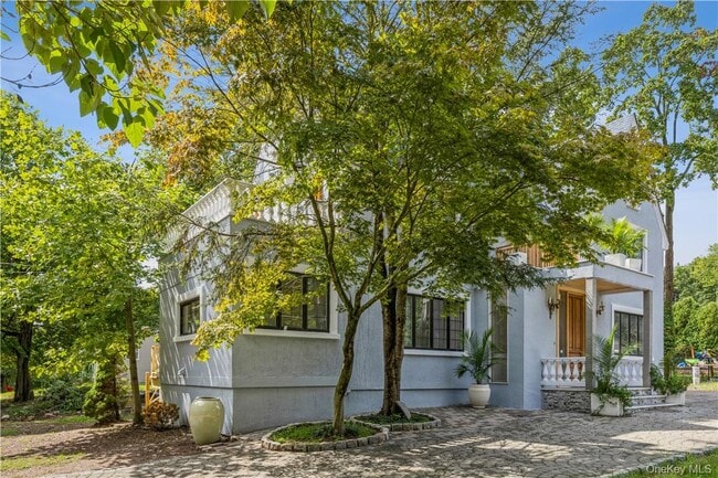 Building Photo - 530 Orangeburg Rd