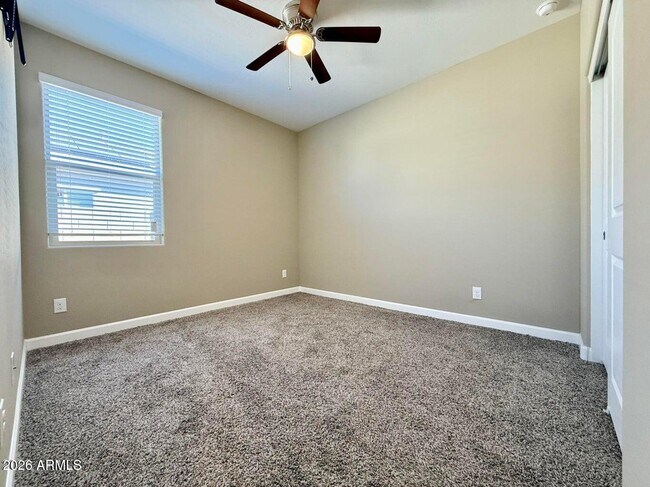 Foto del edificio - 40865 W Hensley Way