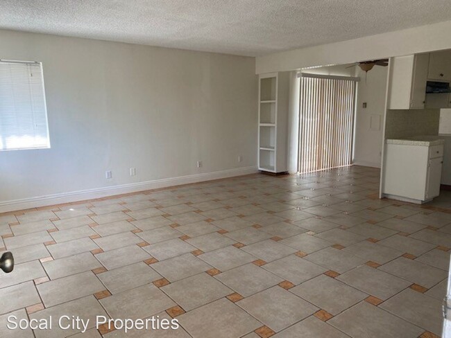Building Photo - 12703 La Cuarta St