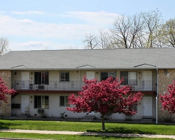 Apartment complex - 3020 East Ave S