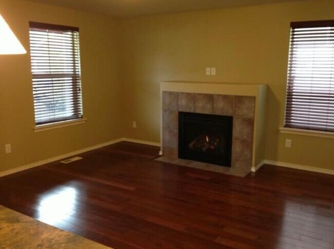 Foto del edificio - 1216 SE 7th St