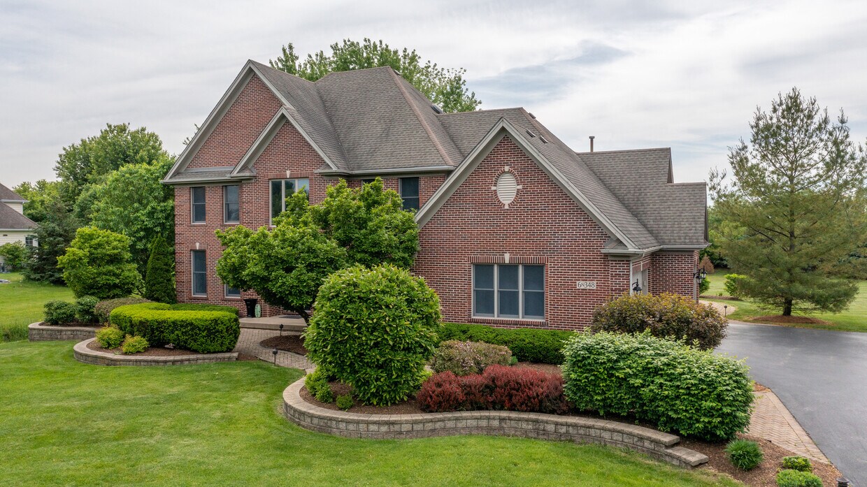 Primary Photo - 6N348 W Ridgewood Ln