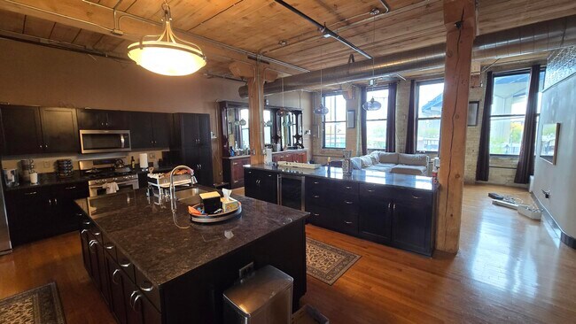 Foto del edificio - 602 S 9th St