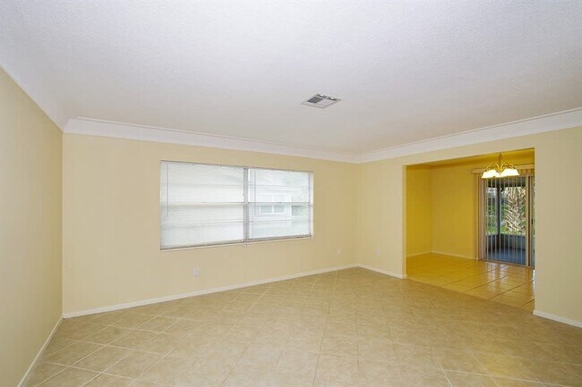 Foto del edificio - 568 Ironwood Dr