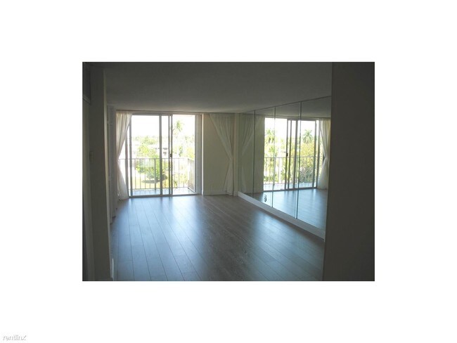 Foto del edificio - 1777 SE 15th St