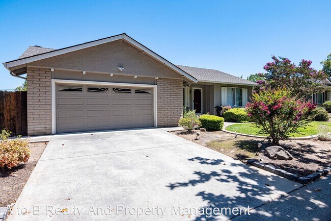 Building Photo - 4 br, 2 bath House - 1530 Hollenbeck Ave