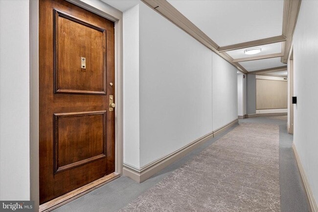Foto del edificio - 5225 Pooks Hill Rd