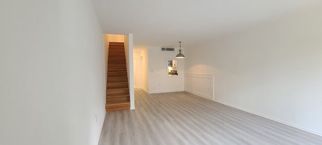 Building Photo - 601 SW 75th St