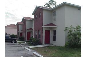 Foto principal - 270 Hart Ln