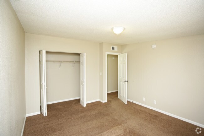 3HAB, 1.5BA - 1100 ft² - State Street