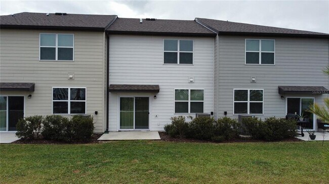 Foto del edificio - 5941 Piney Shrub Pl