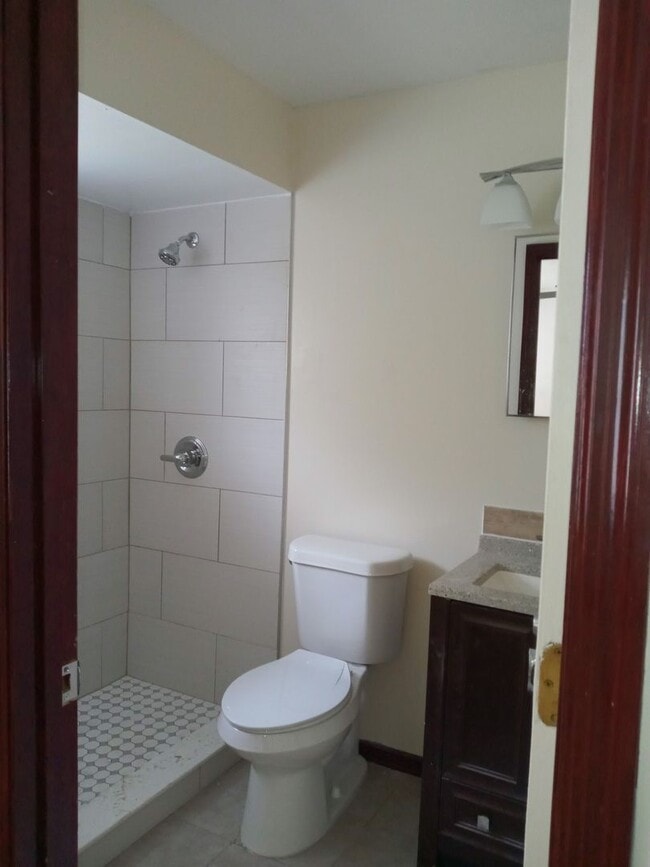 Building Photo - 2 bedroom 2 bath UCF area